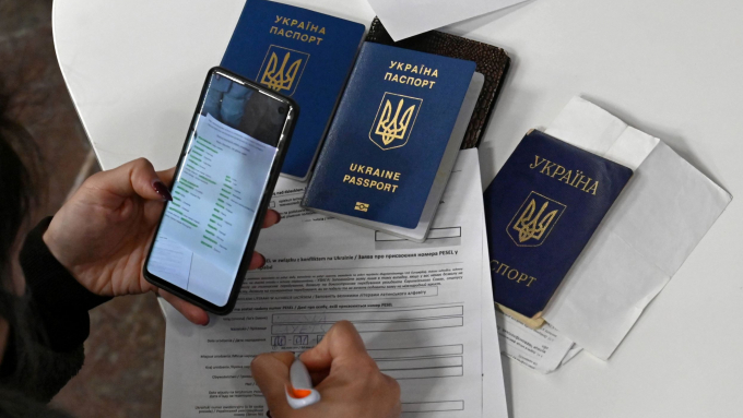 ІНФОРМАЦІЯ ПРО НОМЕР ПЕСЕЛЯ ДЛЯ БІЖЕНЦІВ З УКРАЇНИ/INFORMACJA DOTYCZĄCA NUMERU PESEL DLA UCHODŹCÓW Z UKRAINY