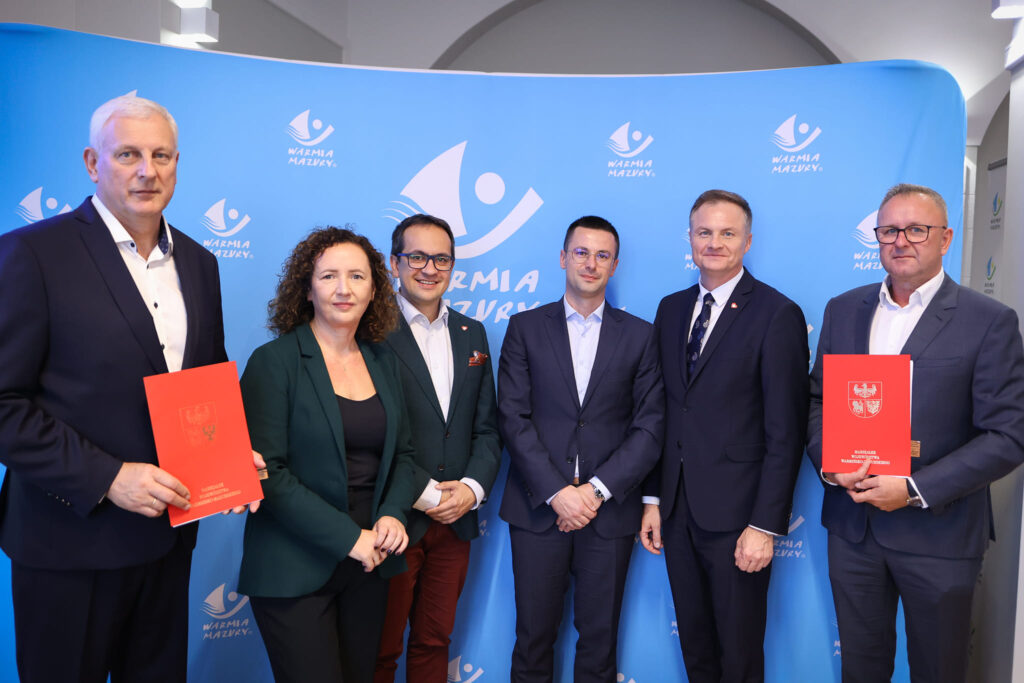Podpisano porozumienie Zarządu Województwa ze Stowarzyszeniem Wielkie Jeziora Mazurskie 2020